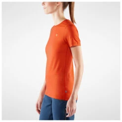 FJÄLLRÄVEN Women's Bergtagen Thinwool S/S - Merinounterwäsche 9 FJÄLLRÄVEN Women's Bergtagen Thinwool S/S - Merinounterwäsche -WinterSport Günstiges Geschäft fjaellraeven womens bergtagen thinwool s s merinounterwaesche detail 4